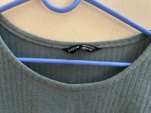 Ribbed Long Sleeve Crop Top