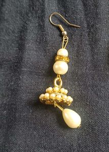 Elegant Pearl Necklace and Earring Set