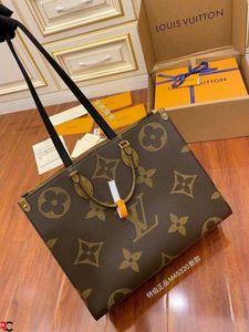 LOUIS VUITTON**ONTHEGO GM* WD DOUBLE BOX
