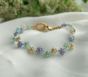 Daisy Flower Beads Bracelets