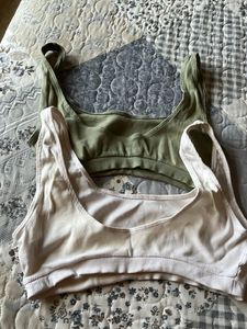 Set of 2 Ribbed Sports Bras size M