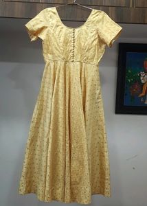 Pattu Silk Kurti With Banarasi Dupatta