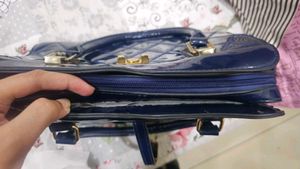 NAVY BLUE HANDBAG 👜