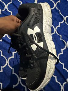 Under Armour Running Shoes ( Fix price )