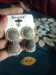 earring