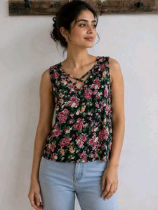 Floral V-Neck Sleeveless Top
