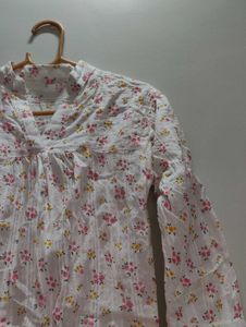 White Floral Print V-Neck Top