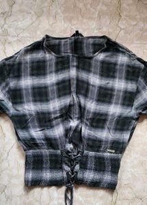 Granny Chic Plaid Lace-Up Blouse