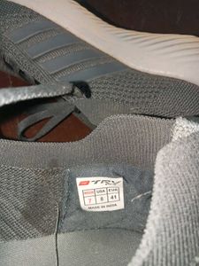 TRV running Shoe