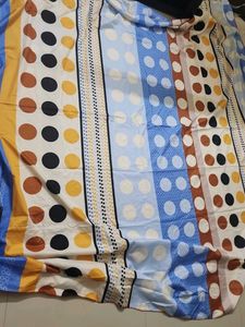 Bedsheet With 2 pillow covers