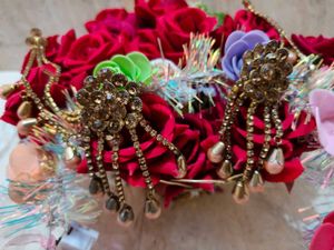 Stunning earrings with sahara and beautiful stones