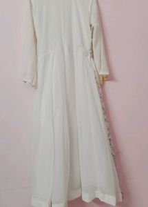Elegant White Embroidered Gown with Dupatta