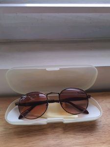 RAY-BAN brown Shades