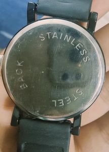 Women's  Analog Watch. Like New. Good Condition.