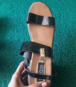💥BLACK HEELS 💥GRAP FAST 💥