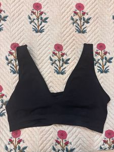 Deep neck Black Sports Bra