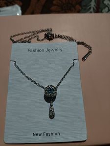 Fashionable Blue Stone Pendant Necklace