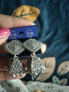earring