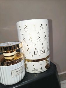 Lumiora Eau de Parfum