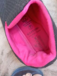 XOXO Comfort Shoes - Size 7