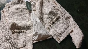 Chic Textured Cropped Jacket