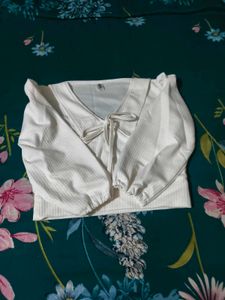 Chic White Ribbed V-Neck Tie Top