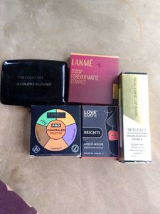 Makeup Bundle: Blusher, Compact, Concealer, Primer