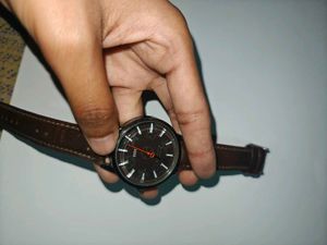 Stylish unisex Watch - Brown Leather Strap
