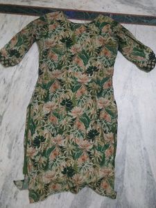 Price Reduced combo 5 kurtha tops