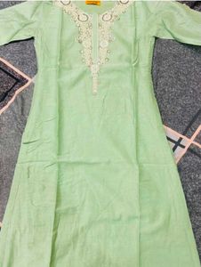 Elegant Light Green Embroidered Kurta