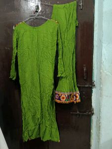 Embroidered Green Kurta Set