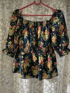 Chic Floral Print Smocked Peplum Top