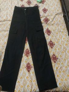 black Jean's w pockets