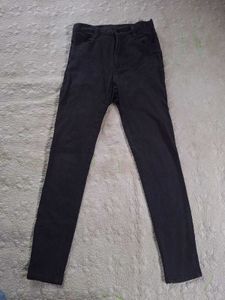 black Skinny Jeans