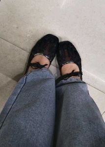 Elegant Black Lace Ballerina Flats