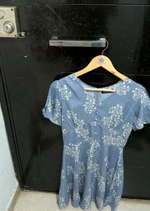 Blue Floral Print V-Neck Button-Up Dress