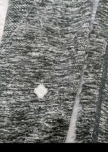 Activewear Set: Black Crop Top &amp; Grey Leggings