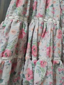 Chic Floral Tiered Midi Dress