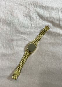 Classic Gold Tone Quartz Watch