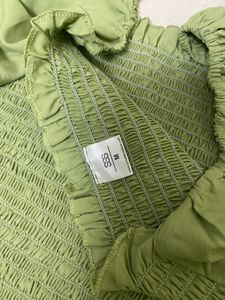 Chic Green Smocked Puff Sleeve Top