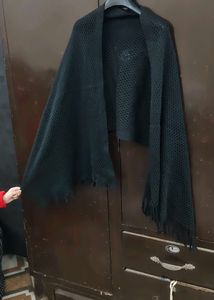 Stylish Black Shawl with Fringe