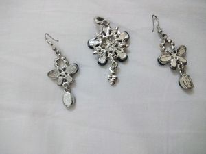 pendant and earrings set