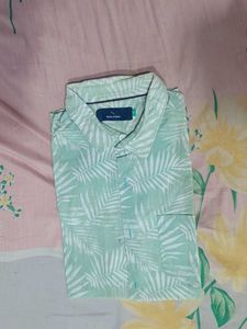 men's shirt with short sleeve