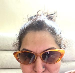 Stylish Tortoiseshell Cat-Eye Sunglasses