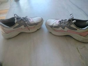Stylish Sneakers - Comfortable &amp; Trendy