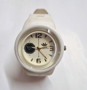 Watch ⌚️ White Color For Man 80%off