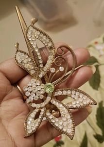 Vintage Rhinestone Flower Brooch for hair