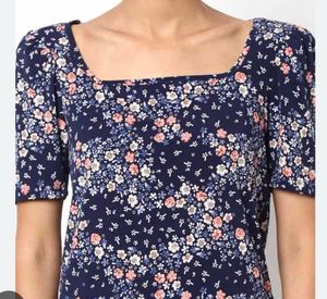 Chic Navy Floral Square Neck Top