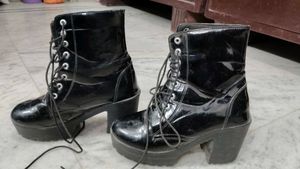 Shiny Black Platform Lace-Up Boots