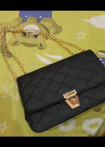 Chic Quilted Crossbody Bag